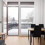Apartment Aleja Krakowska Harmony By Bookinghost Warschau