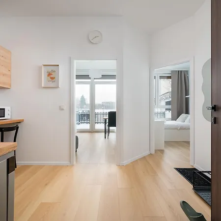 Apartment Aleja Krakowska Harmony By Bookinghost