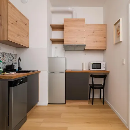 Aleja Krakowska Harmony By Bookinghost Apartment